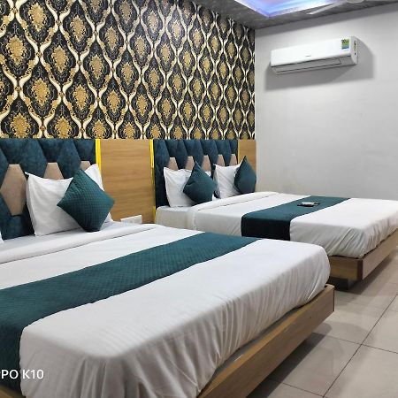 Hotel Rudra Palace Ānand المظهر الخارجي الصورة