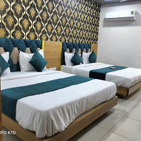 Hotel Rudra Palace Ānand المظهر الخارجي الصورة