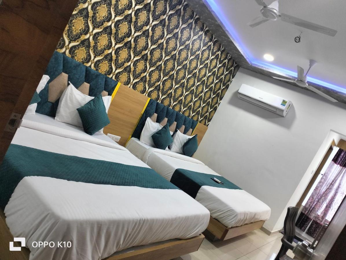 Hotel Rudra Palace Ānand المظهر الخارجي الصورة
