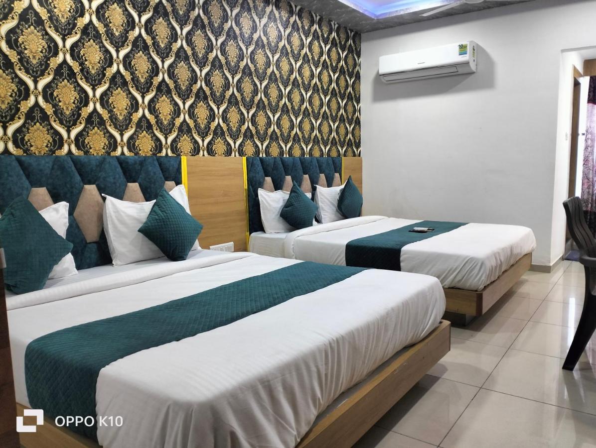 Hotel Rudra Palace Ānand المظهر الخارجي الصورة