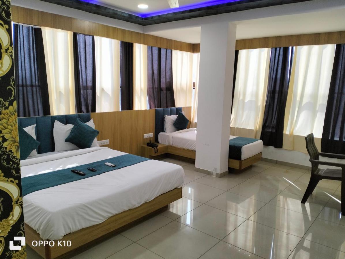 Hotel Rudra Palace Ānand المظهر الخارجي الصورة