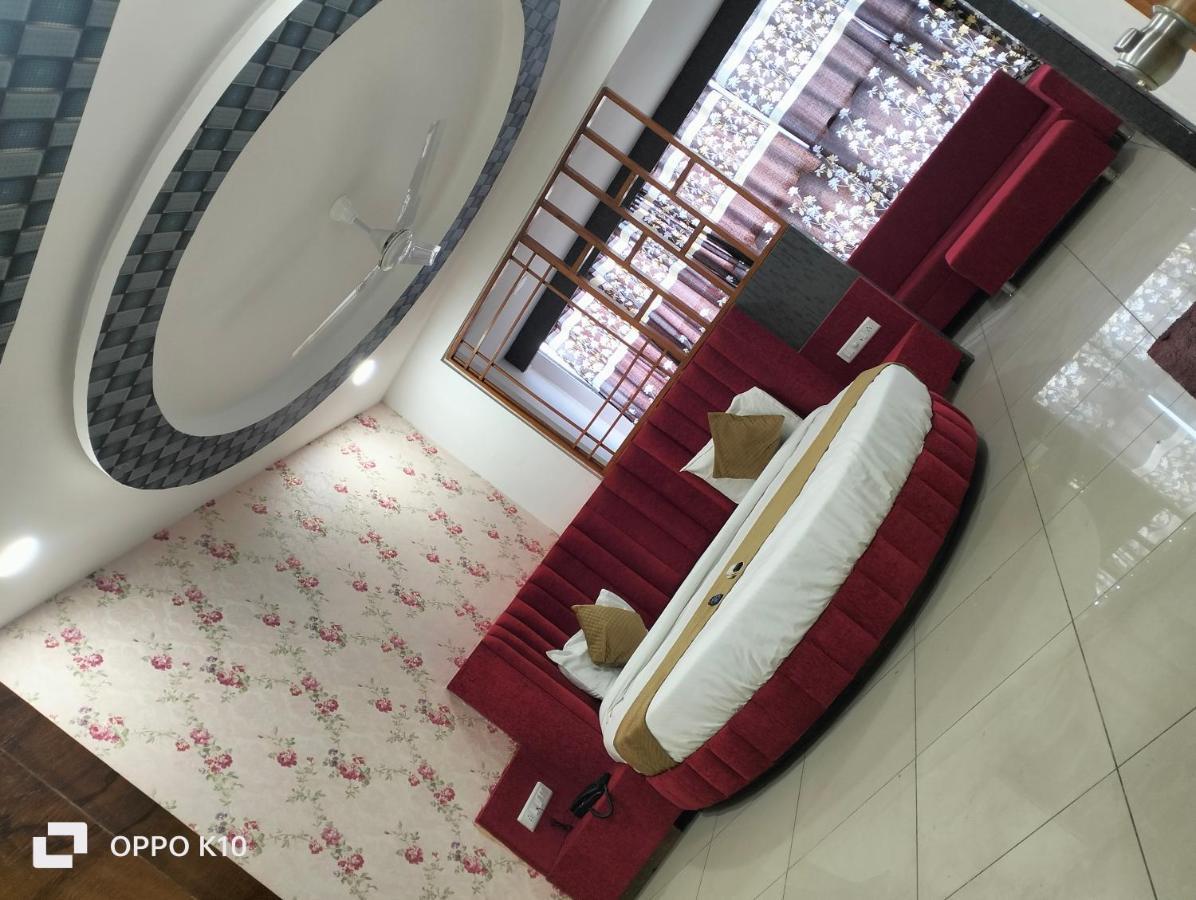 Hotel Rudra Palace Ānand المظهر الخارجي الصورة