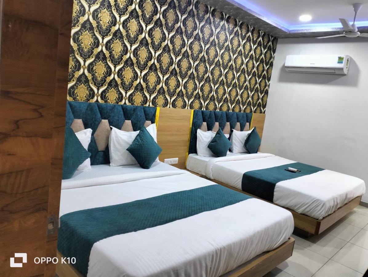 Hotel Rudra Palace Ānand المظهر الخارجي الصورة